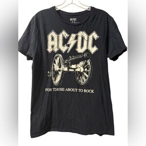 AC/DC Black Tee with Cannon Graphic Pre loved Size Med